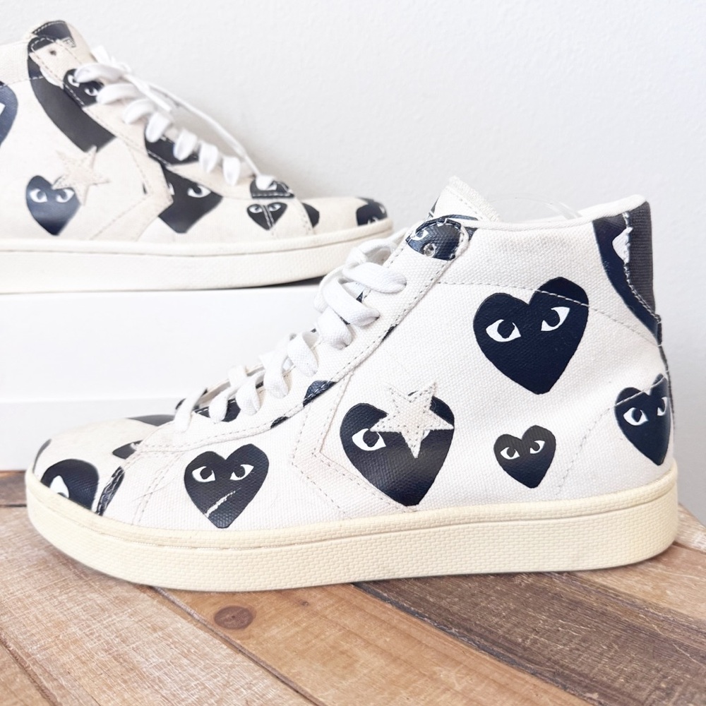 Comme des Garcons Play x Converse hi-tops - Picture 4 of 11